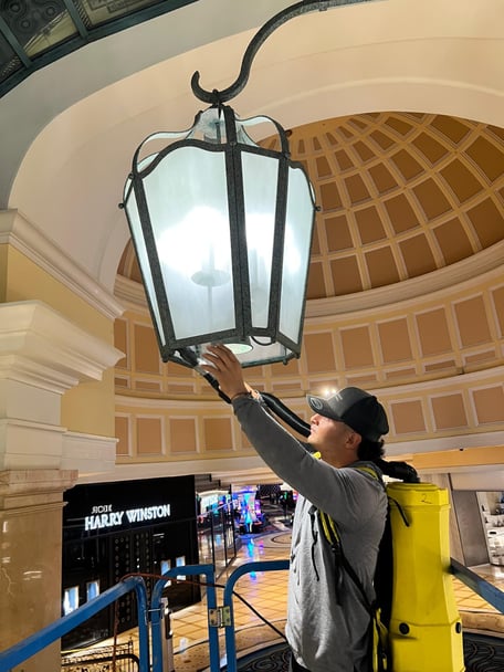 High Reach - Alfonso High Reach - Alfonso